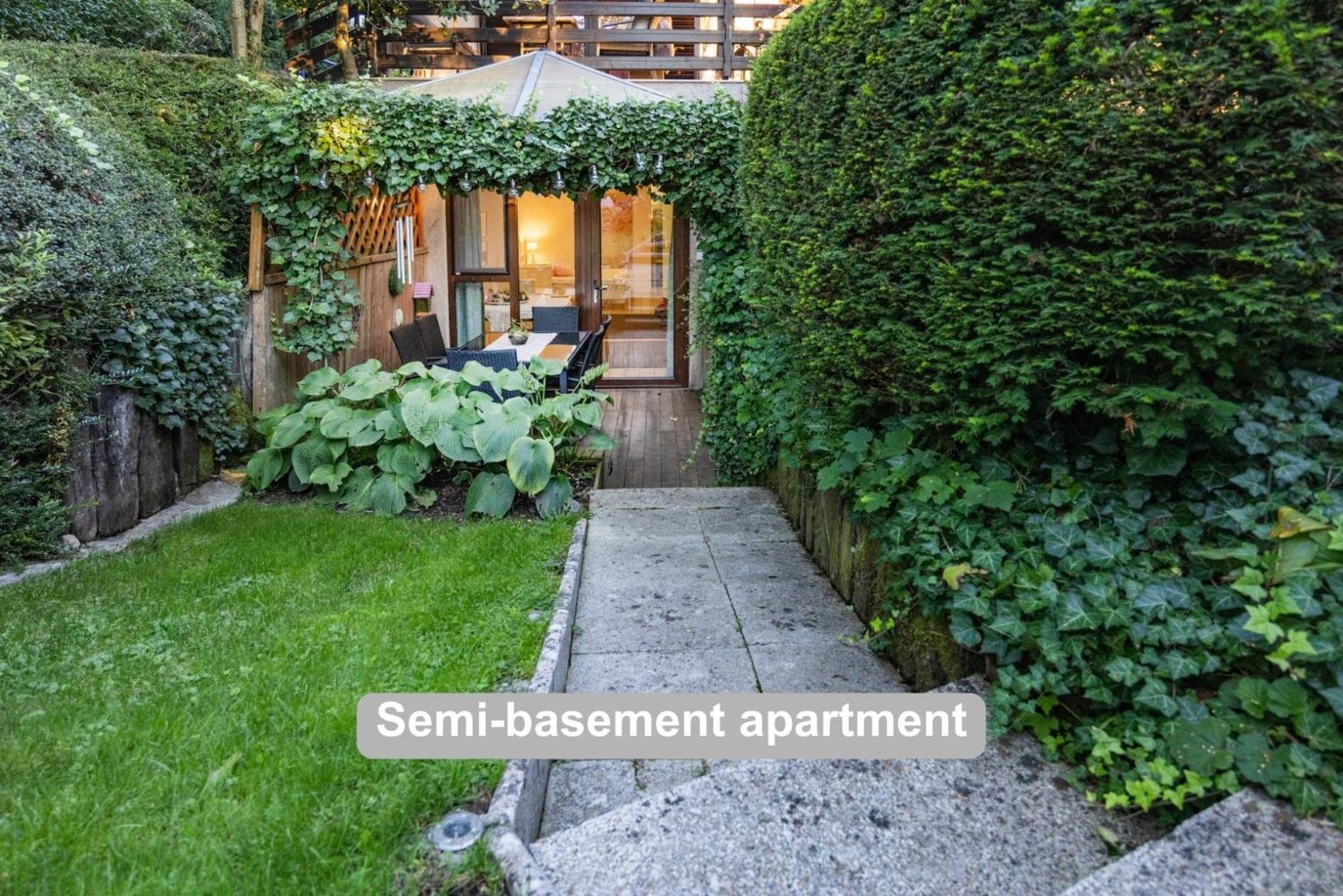 Apartments Ladka Бегунє-на-Горенськем Екстер'єр фото